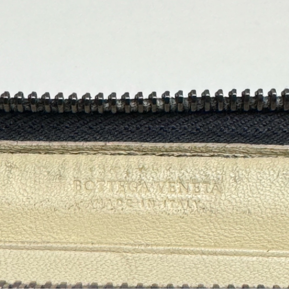 **SOLD** Bottega Veneta Intrecciato Long Wallet - Picture 7 of 13